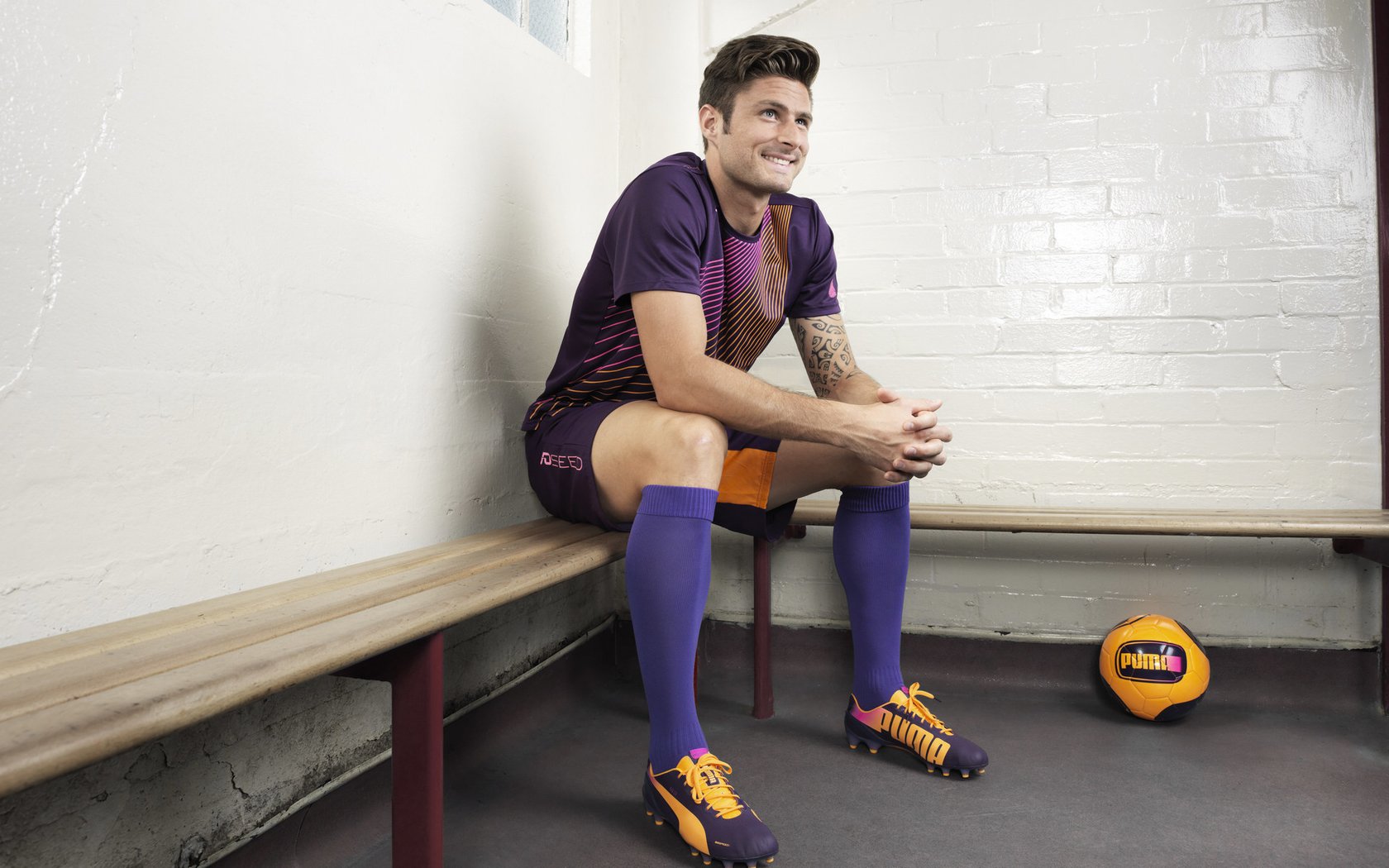 九游下载电脑版-弗赖堡后场传控流畅减少失误风险，弗赖堡主场叫什么